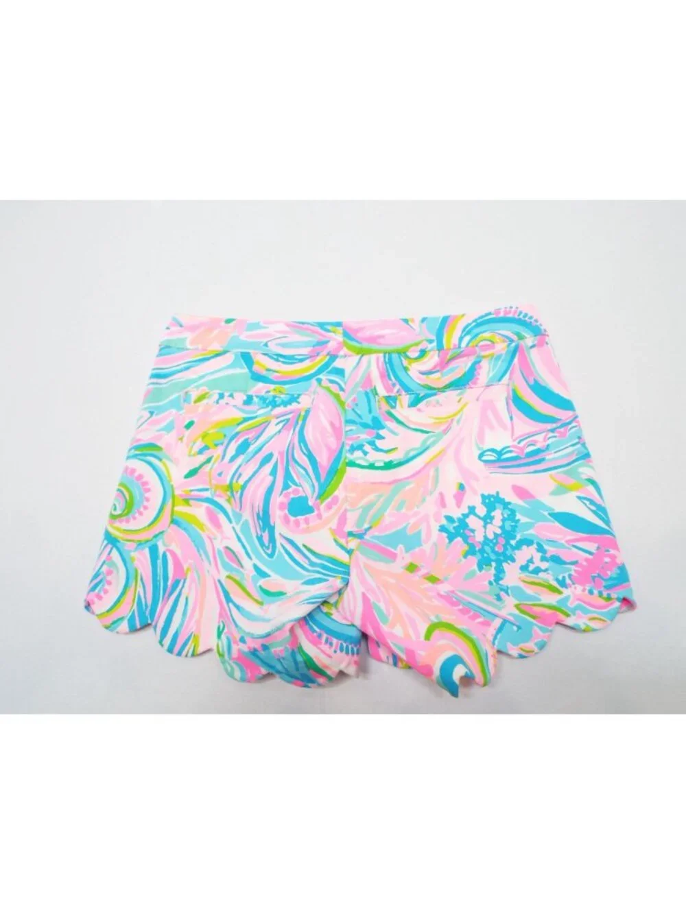 Lilly Pulitzer Buttercup Stretch Shorts Carnivale Coral Size 2 NWT